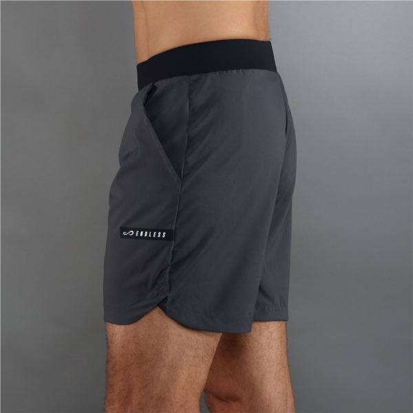 SHORT SWIFT - TITANIUM