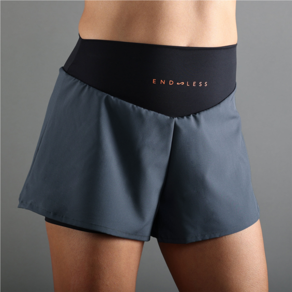 SHORT COURT - TITANIUM